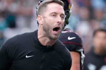 Nfl rumors uscs kliff kingsbury interviews for eagles vacant oc job