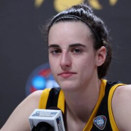 Lakers lebron james congratulates caitlin clark on breaking ncaa scoring record