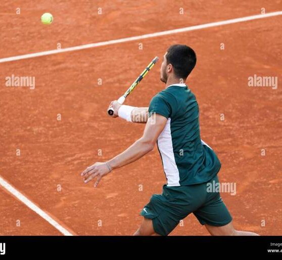 Carlos alcaraz beats zverev for 1st french open title as fans applaud finals comeback