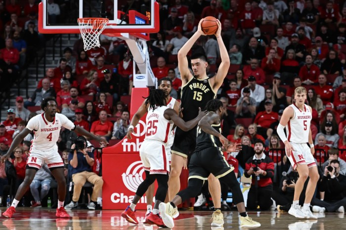 Purdues zach edey ive just got to play better after national title loss to uconn