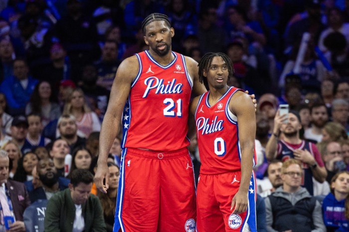 Nba l2m refs missed fouls on tyrese maxey nurse timeout in 76ers g2 loss to knicks