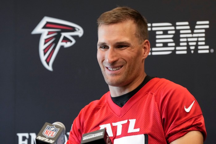 Kirk cousins rumors falcons vikings qb to have fa talks when tampering window opens