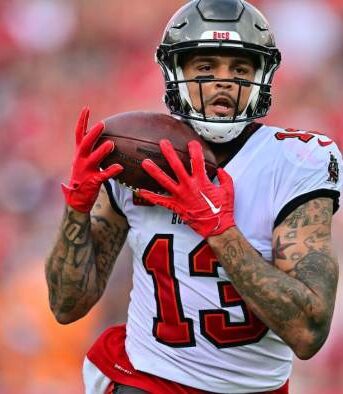 Bucs gm mike evans signing new contract retiring with tb would mean everything